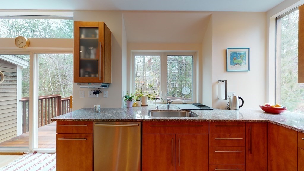 37 Deer Path, Unit 37 Hudson, MA 01749 - Photo 9 of 28 Gallery Image 9