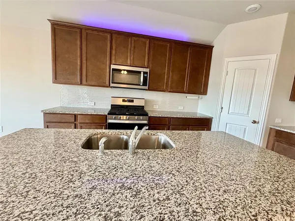 $1,995 | 3313 Cross Shr Drive, Anna, TX 75409