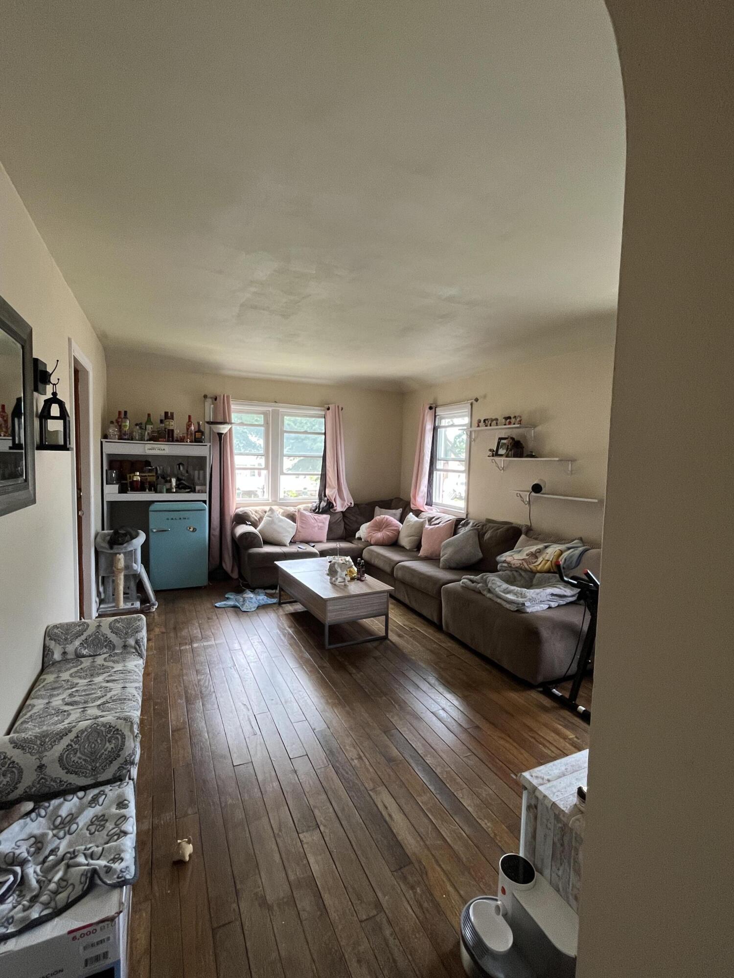 3924 South 2nd Street Milwaukee, WI 53207 - Photo 18 of 18 Upr LR2