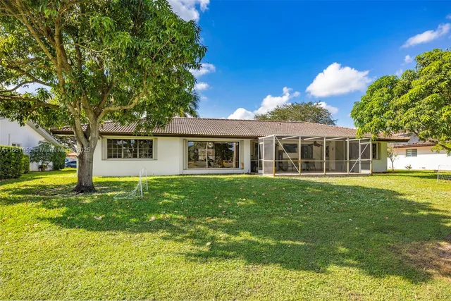 $1,190,000 | 19265 East St Andrews Drive, Hialeah, FL 33015