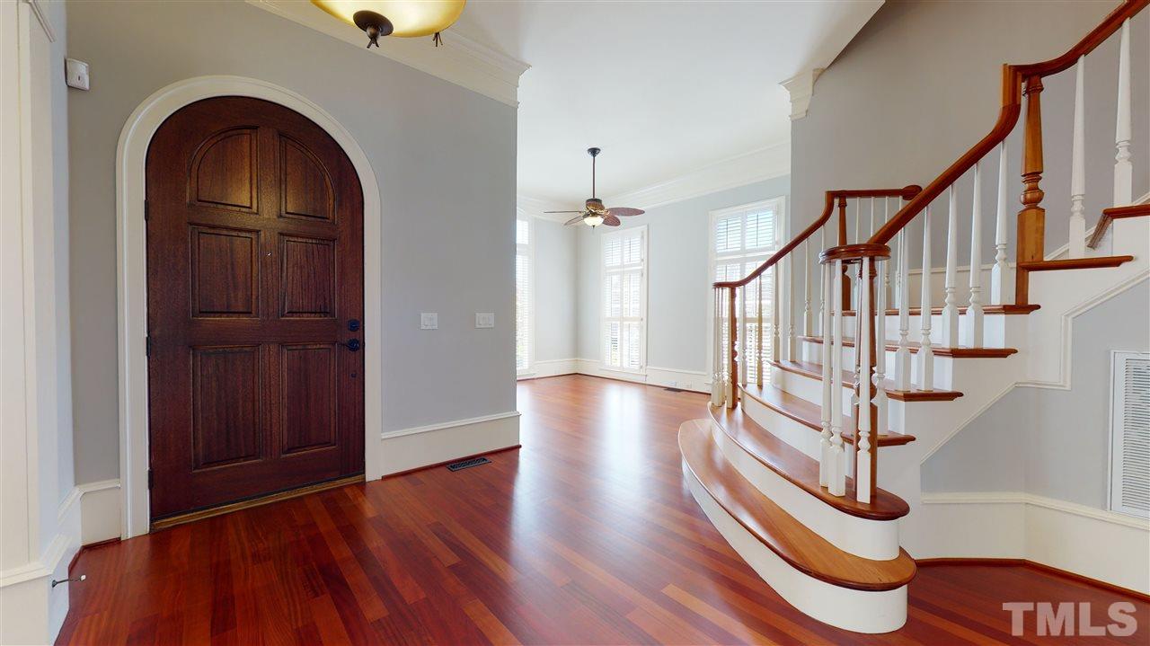 10508 Charmford Way Raleigh, NC 27615 - Photo 4 of 30 Gallery Image 4