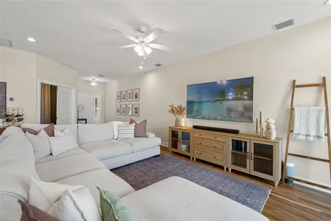 $600,000 | 5210 94th Avenue, Pinellas Park, FL 33782