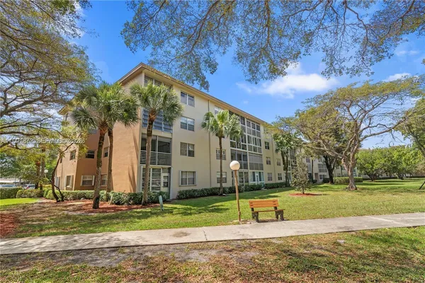 $125,000 | 1603 Abaco Drive, Unit K4, Coconut Creek, FL 33066