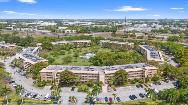 $125,000 | 1603 Abaco Drive, Unit K4, Coconut Creek, FL 33066