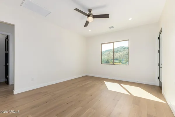 $4,250 | 44713 North 3rd Street, New River, AZ 85087