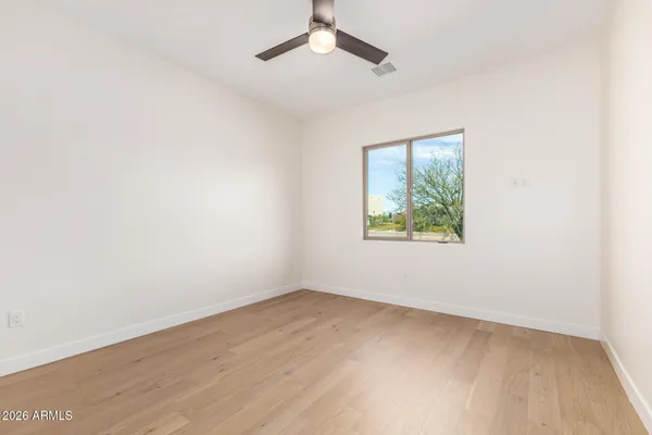 $4,250 | 44713 North 3rd Street, New River, AZ 85087