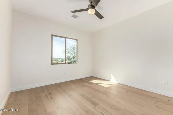 $4,250 | 44713 North 3rd Street, New River, AZ 85087