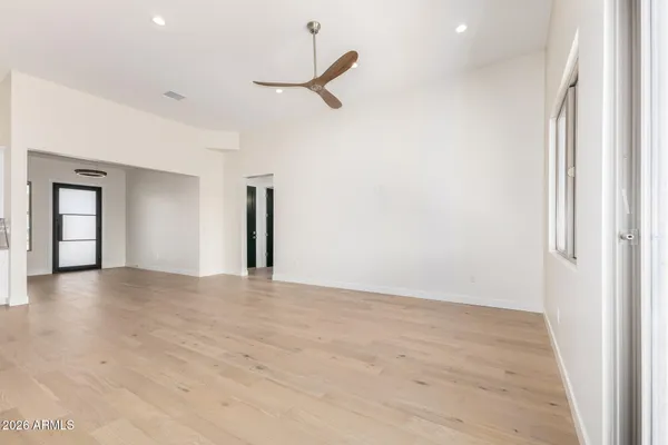 $4,250 | 44713 North 3rd Street, New River, AZ 85087