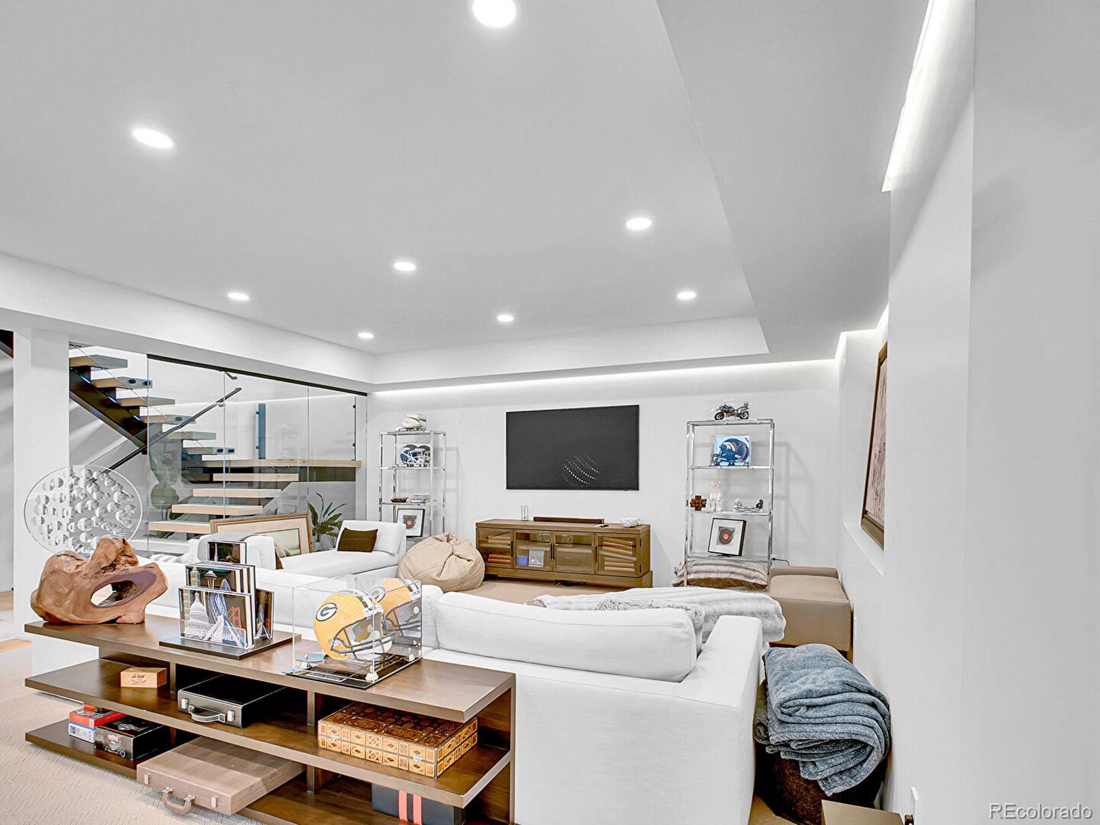 300 Oneida Street Denver, CO 80220 - Photo 29 of 49