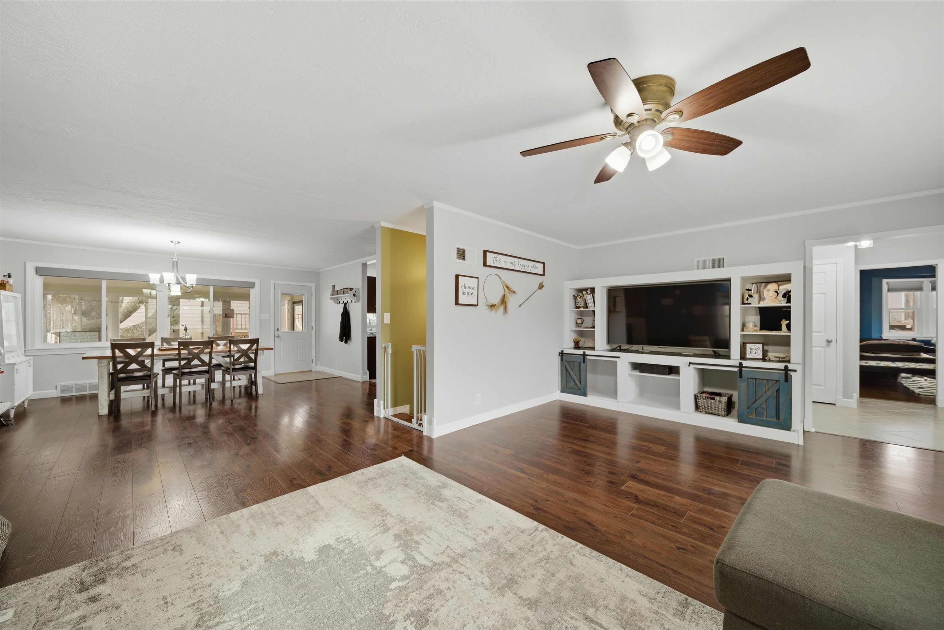 923 Institute Boulevard Dixon, IL 61021 - Photo 11 of 37