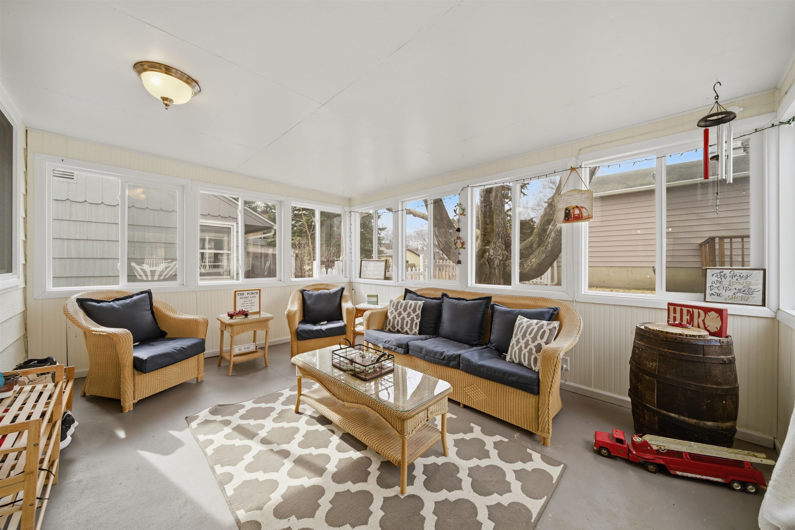 923 Institute Boulevard Dixon, IL 61021 - Photo 19 of 37