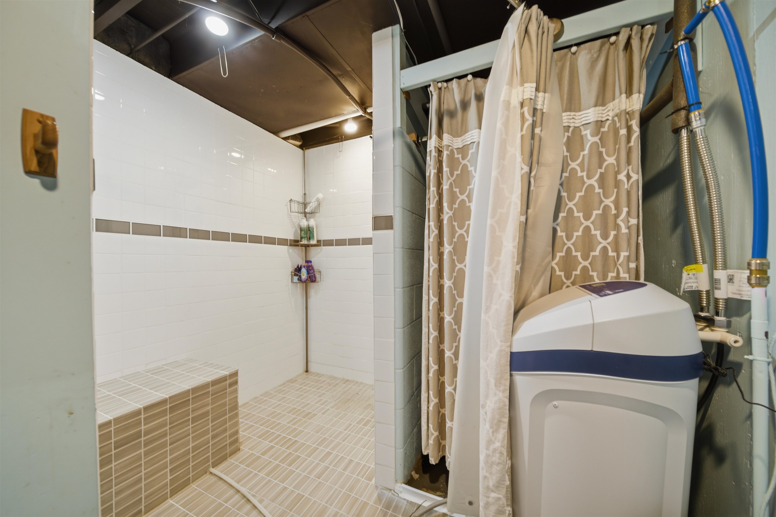 923 Institute Boulevard Dixon, IL 61021 - Photo 32 of 37