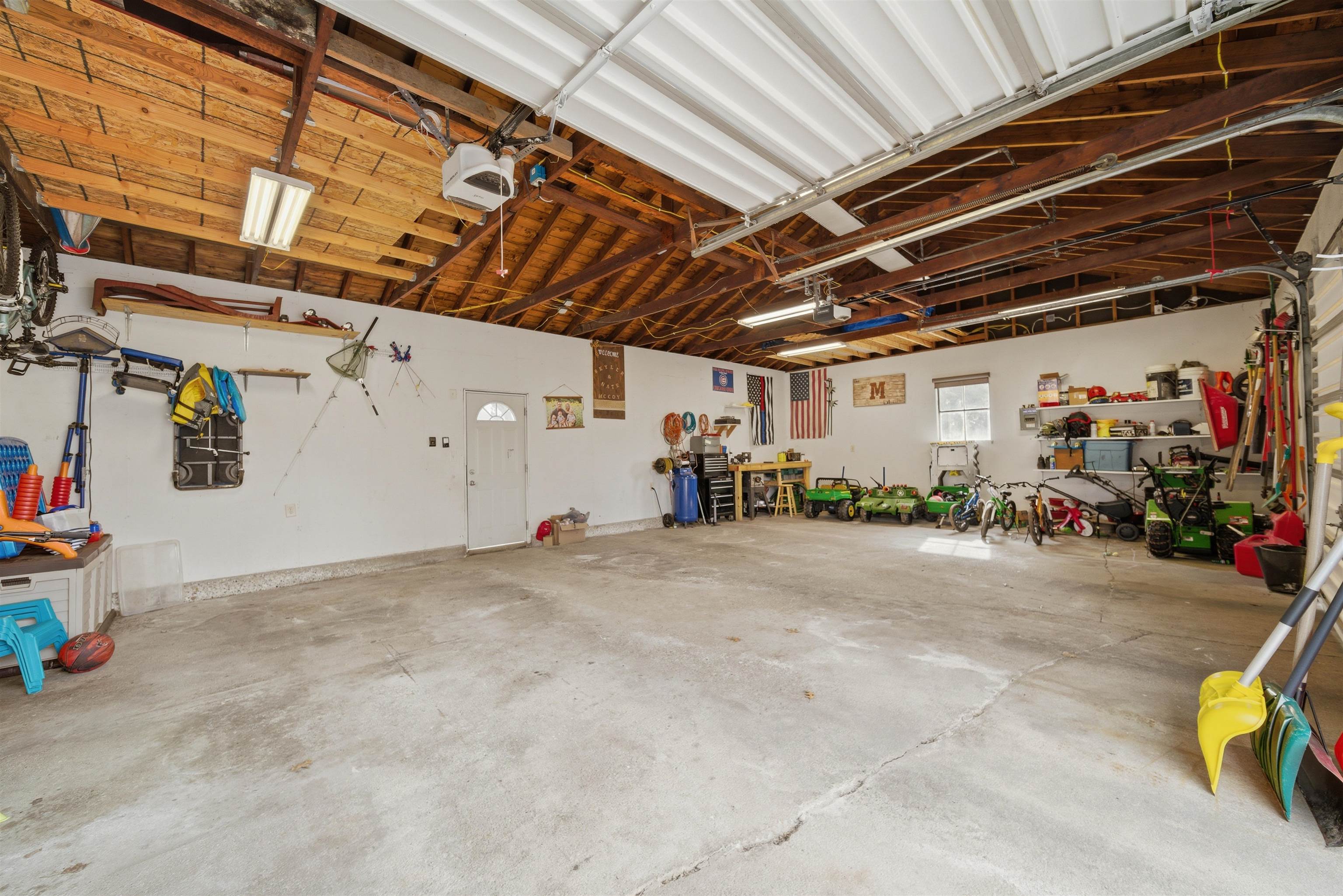 923 Institute Boulevard Dixon, IL 61021 - Photo 35 of 37 a view of garage