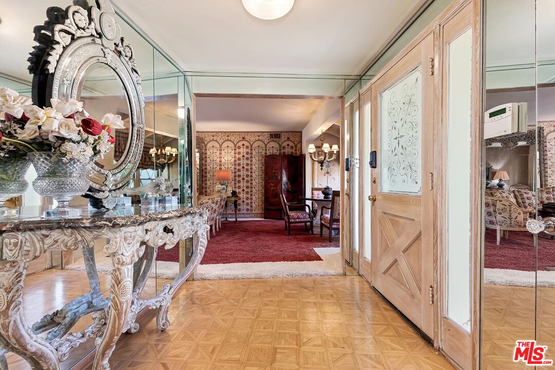 10422 Sunset Boulevard Los Angeles, CA 90077 - Photo 14 of 39