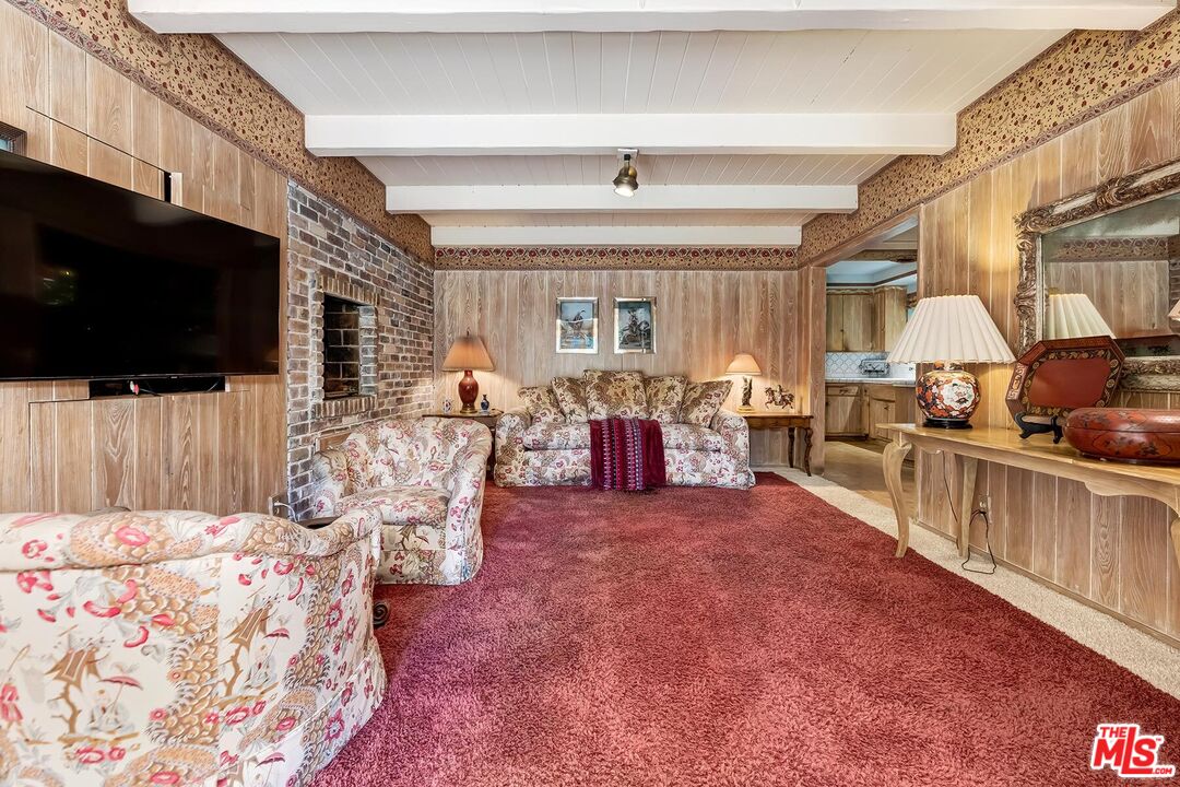 10422 Sunset Boulevard Los Angeles, CA 90077 - Photo 18 of 39