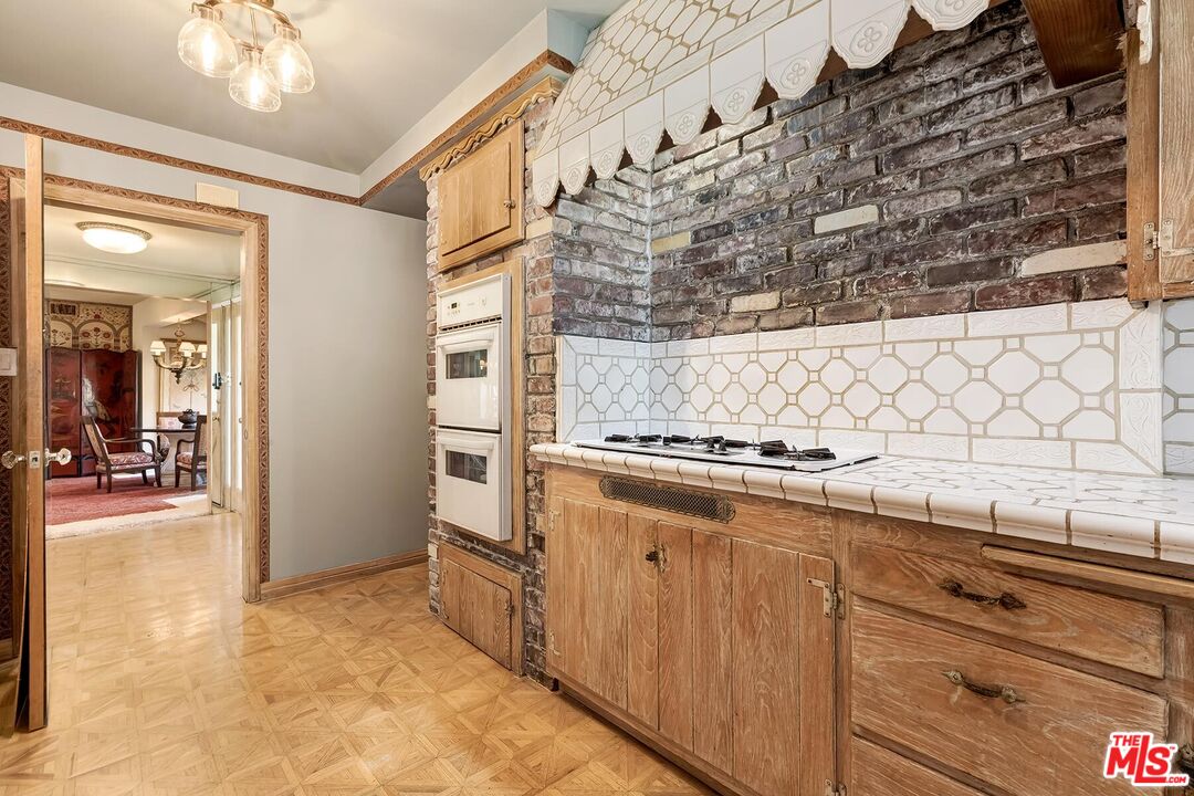 10422 Sunset Boulevard Los Angeles, CA 90077 - Photo 22 of 39