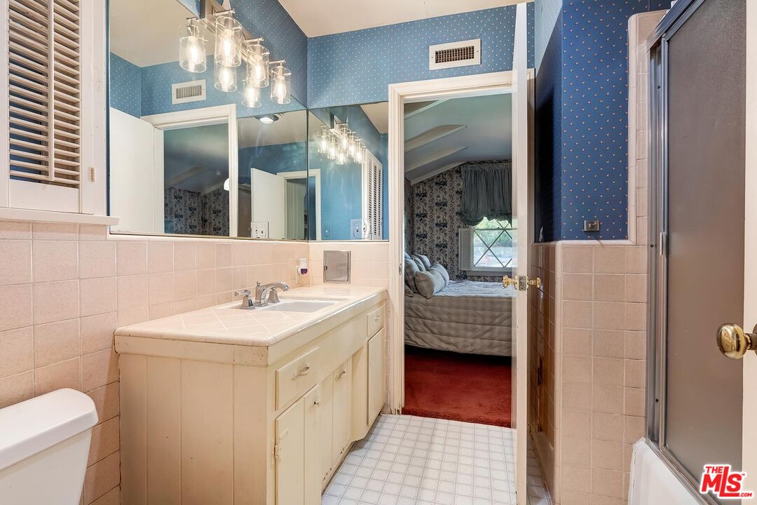 10422 Sunset Boulevard Los Angeles, CA 90077 - Photo 34 of 39