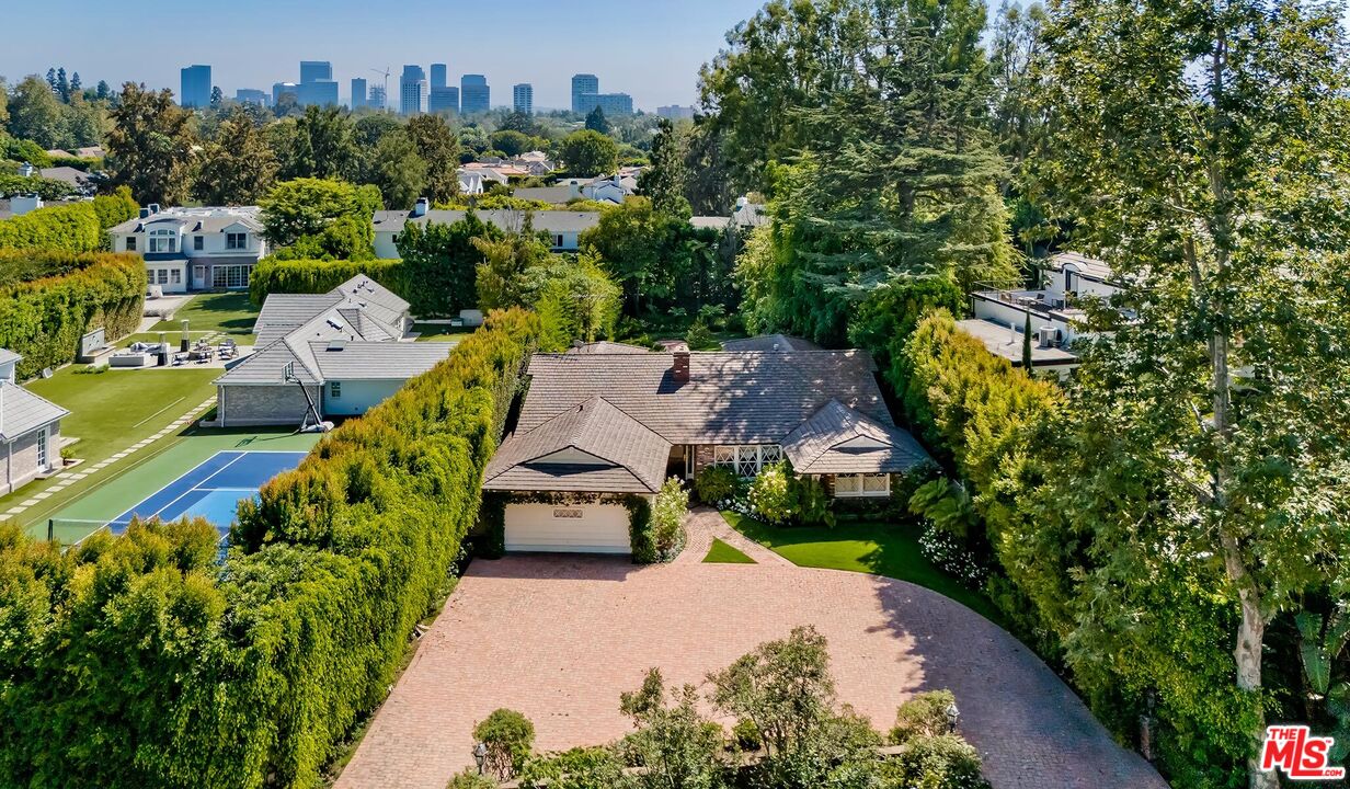 10422 Sunset Boulevard Los Angeles, CA 90077 - Photo 8 of 39