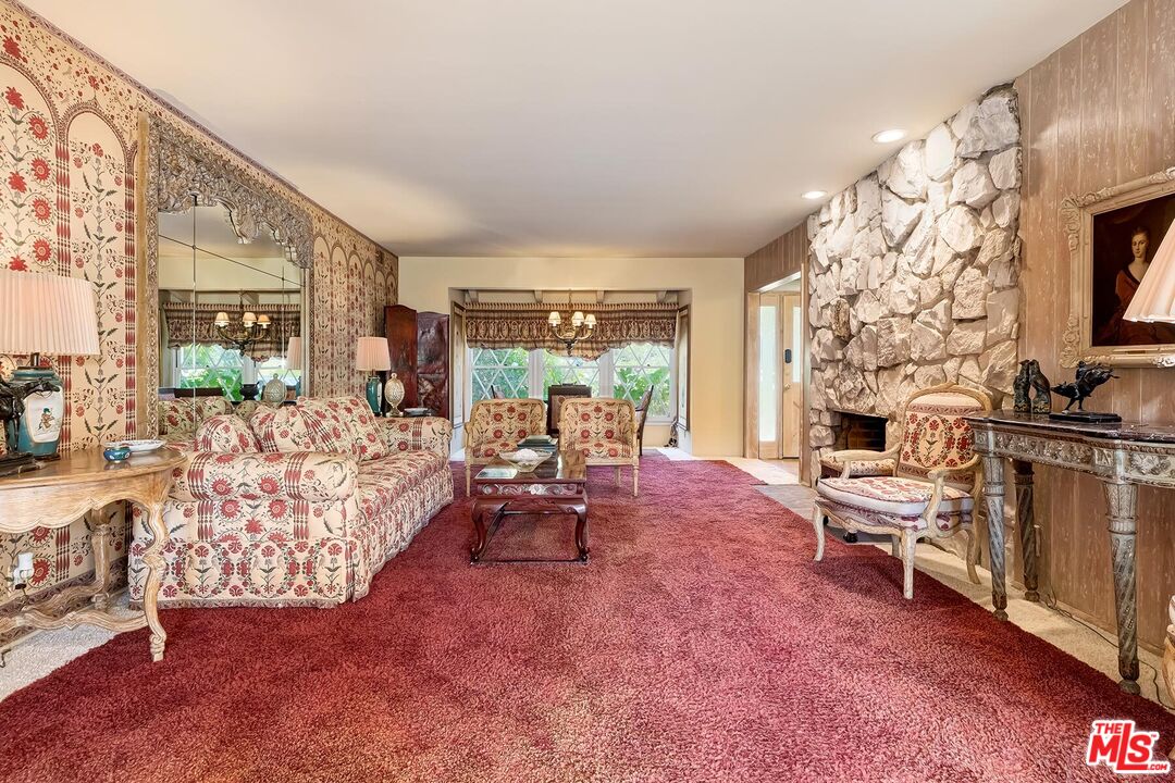 10422 Sunset Boulevard Los Angeles, CA 90077 - Photo 9 of 39