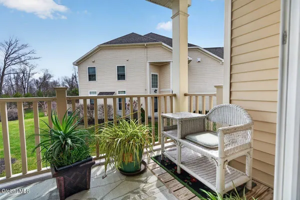 $527,900 | 1 Ordelia Lane, Round Lake, NY 12151