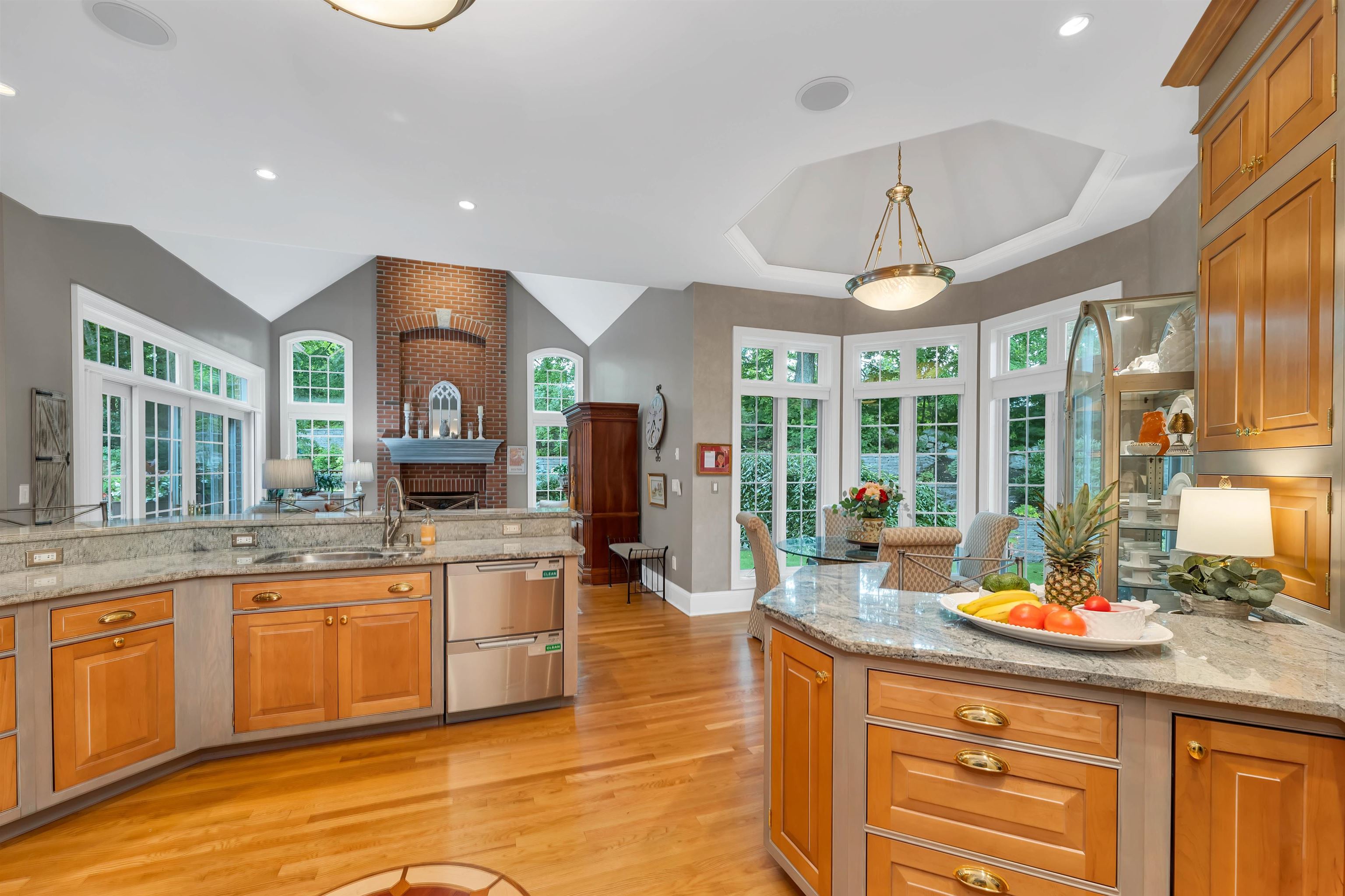 60 Riddle Drive Bedford, NH 03110 - Photo 16 of 59