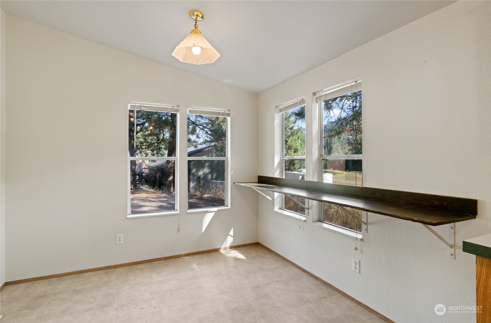 3509 Hansel Lane Peshastin, WA 98847 - Photo 8 of 33 a view of an empty room with a window