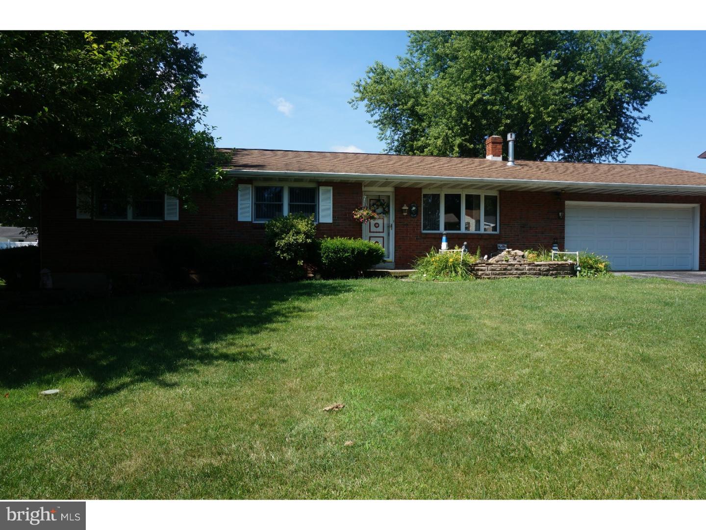 36 Annabeth Road Oley, PA 19547 - Photo 2 of 22