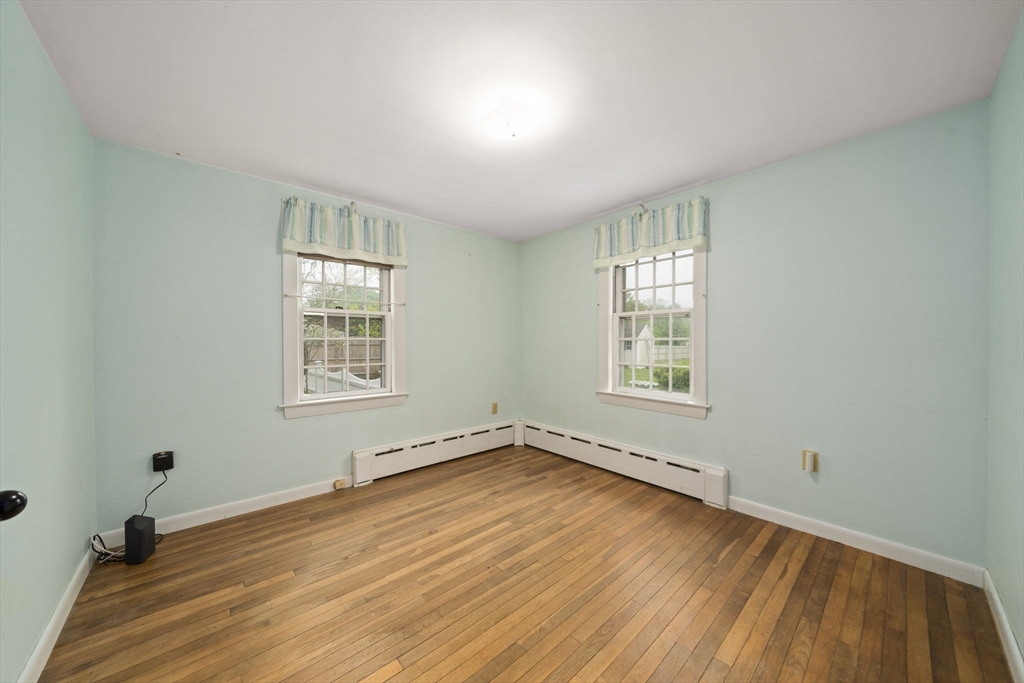 42 Old Barnstable Road Falmouth, MA 02536 - Photo 9 of 40