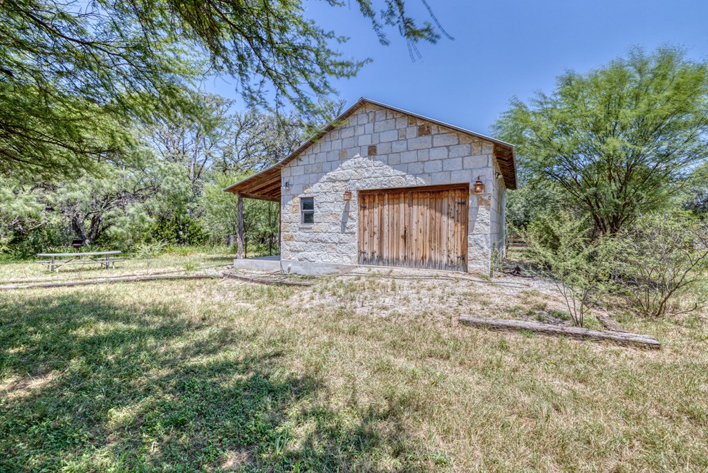 3598 Ranch Road 1120 Rio Frio, TX 78879 - Photo 8 of 27