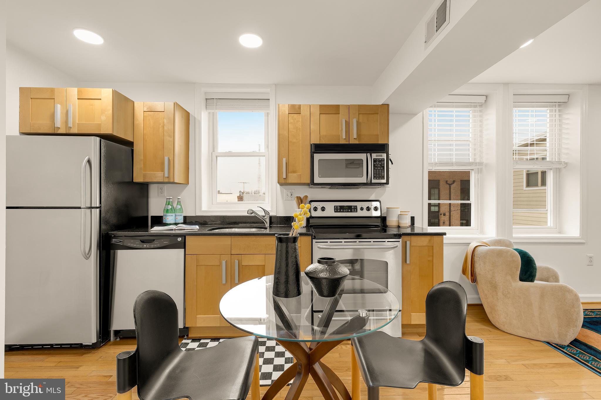 314 V Street Northeast, Unit 204 Washington, DC 20002 - Photo 6 of 19