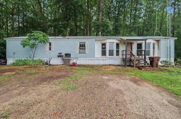 $138,900 | 14372 Deaner Road, Howard City, MI 49329