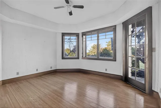 a view of an entryway