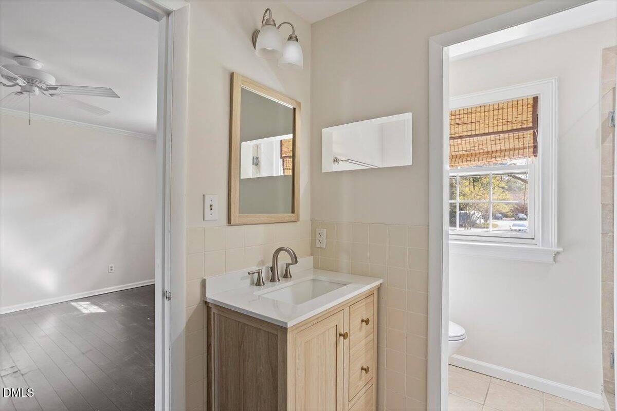 5804 Falls Of Neuse Road, Unit G Raleigh, NC 27609 - Photo 20 of 25 Gallery Image 20