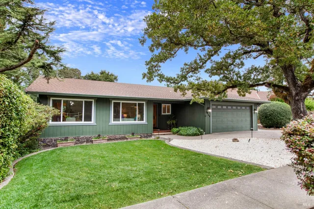 $1,395,000 | 1060 Oakmont Court, Napa, CA 94559