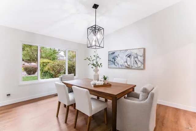 $1,395,000 | 1060 Oakmont Court, Napa, CA 94559