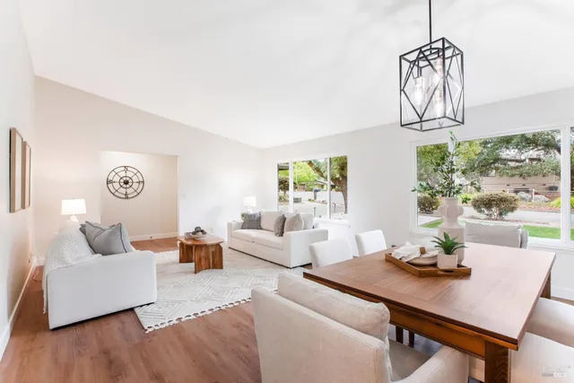 $1,395,000 | 1060 Oakmont Court, Napa, CA 94559