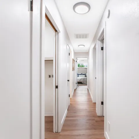 $1,395,000 | 1060 Oakmont Court, Napa, CA 94559