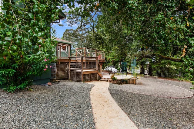 $1,395,000 | 1060 Oakmont Court, Napa, CA 94559