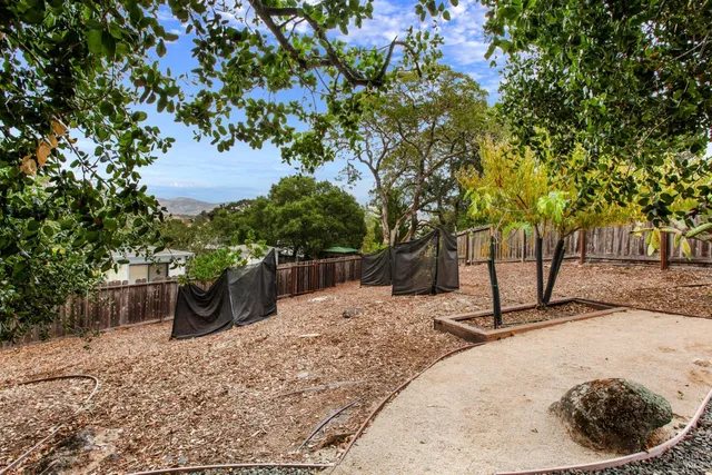 $1,395,000 | 1060 Oakmont Court, Napa, CA 94559