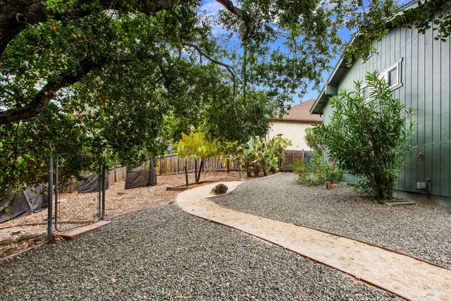 $1,395,000 | 1060 Oakmont Court, Napa, CA 94559