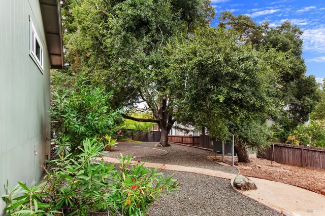 $1,395,000 | 1060 Oakmont Court, Napa, CA 94559