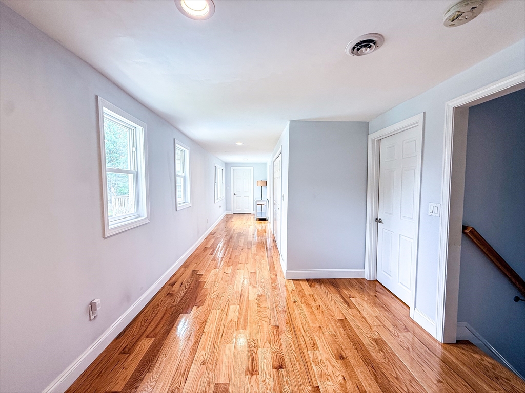 31 Jefferson Road Northborough, MA 01532 - Photo 17 of 42