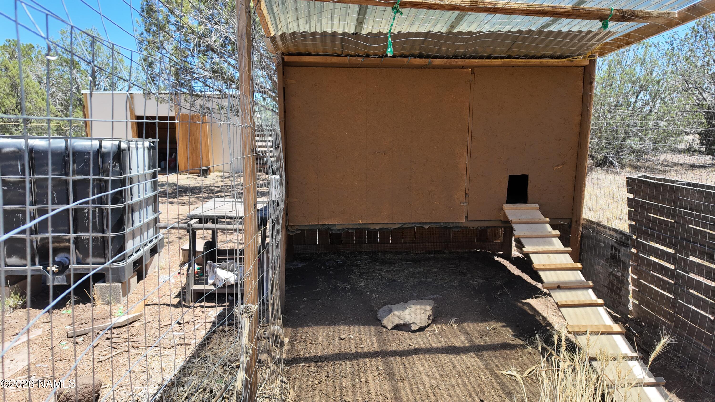 4190 North Ten Tanks Road Williams, AZ 86046 - Photo 28 of 45 Chicken coop