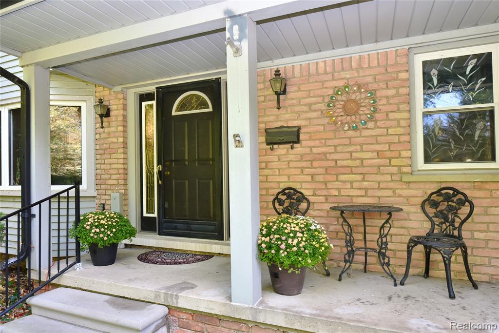 1850 Dorchester Road Birmingham, MI 48009 - Photo 3 of 36