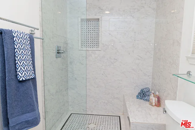 $1,399,000 | 12000 Falcon Crest Way, Porter Ranch, CA 91326