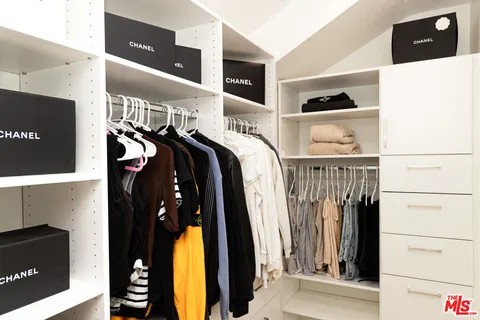 $1,399,000 | 12000 Falcon Crest Way, Porter Ranch, CA 91326