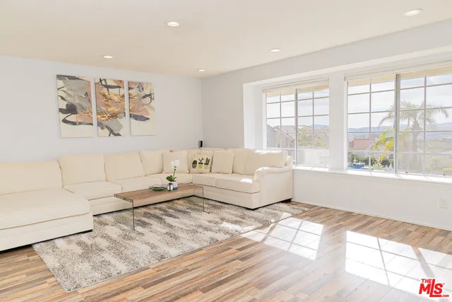 $1,399,000 | 12000 Falcon Crest Way, Porter Ranch, CA 91326