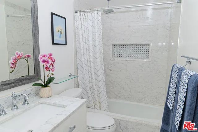 $1,399,000 | 12000 Falcon Crest Way, Porter Ranch, CA 91326