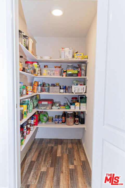 12000 Falcon Crest Way Porter Ranch, CA 91326 - Photo 5 of 44