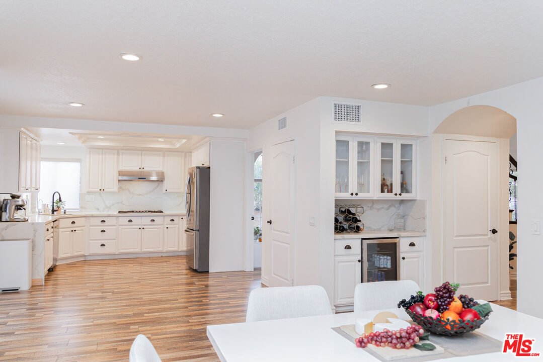 12000 Falcon Crest Way Porter Ranch, CA 91326 - Photo 6 of 44